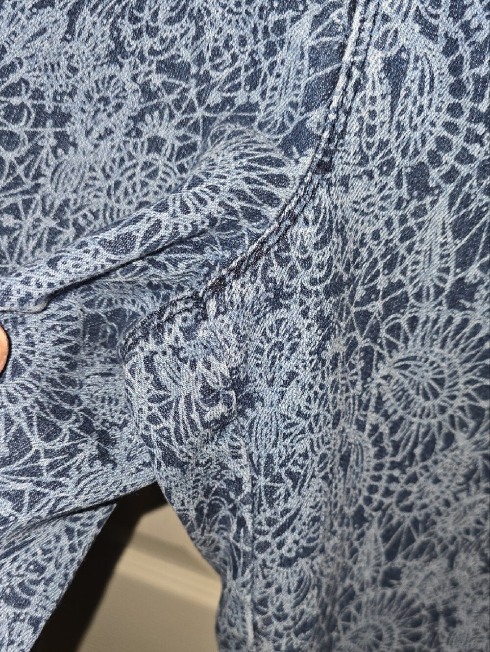 Women's Blue Printed Ankle-Length Denim Bermuda Jeans‎ - Picture 5 of 7